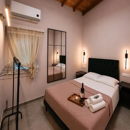 Pegasus Pool Nyaraló