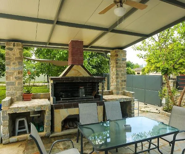 Pegasus' Glory House